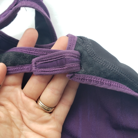 Brooks Intimates & Sleepwear Brooks Juno Purple Sports Bra With